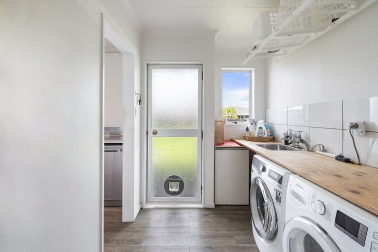 Photo of property in 7 Chadwick Place, Highbury, Palmerston North, 4412