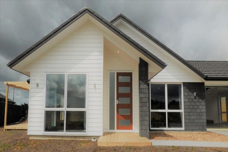 Photo of property in 38 Walter Lawry Road, Paerata, Pukekohe, 2124