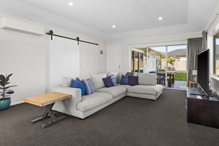 Photo of property in 5 Mckay Close, Frimley, Hastings, 4120