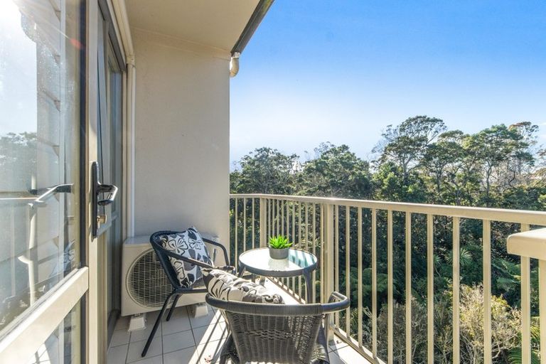 Photo of property in The Haven, 12/120 Beach Haven Road, Beach Haven, Auckland, 0626