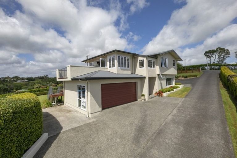 Photo of property in 69 Puke Road, Kumeu, 0891