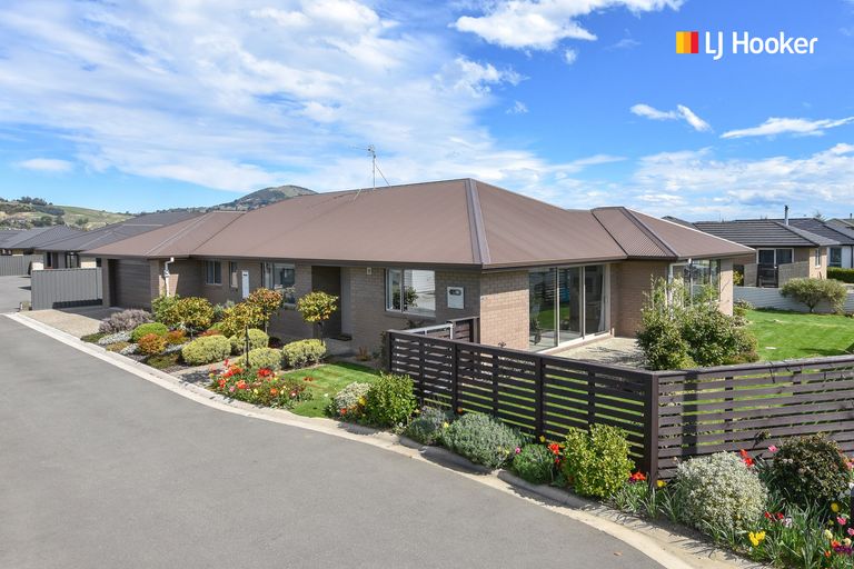 Photo of property in 49 Silver Springs Boulevard, Mosgiel, 9024