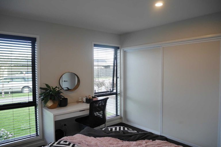 Photo of property in 37 Robert Duncan Road, Belfast, Christchurch, 8051