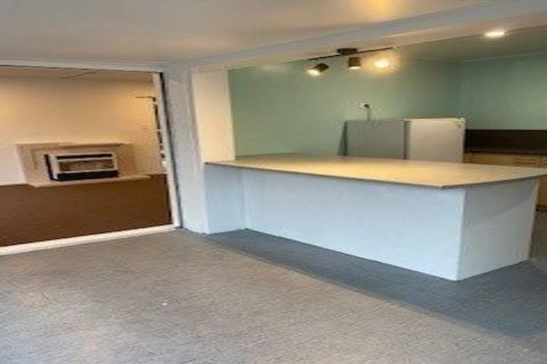 Photo of property in 8a Newnham Terrace, Upper Riccarton, Christchurch, 8041