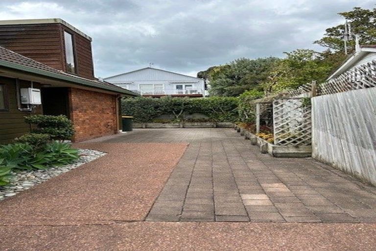 Photo of property in 2/8 Jutland Road, Hauraki, Auckland, 0622