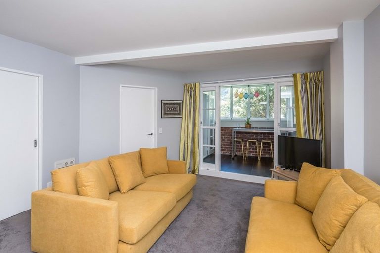 Photo of property in Lexington Apartments, 33l Hania Street, Mount Victoria, Wellington, 6011
