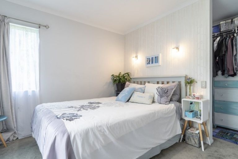 Photo of property in 11 Lakeview Quay, Pyes Pa, Tauranga, 3112