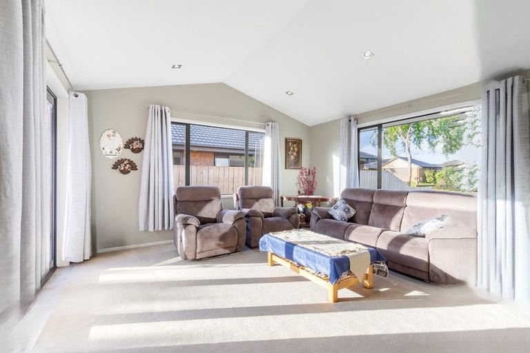 Photo of property in 14 Wiltshire Drive, Huntington, Hamilton, 3210