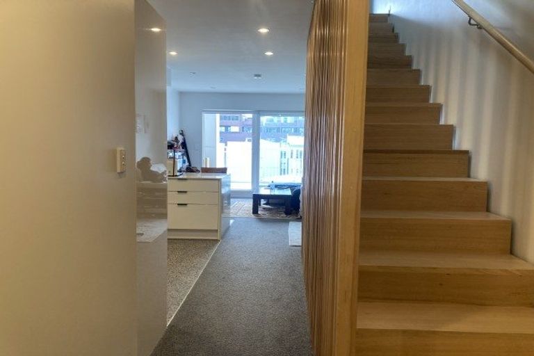 Photo of property in 5/32 Martin Square, Te Aro, Wellington, 6011