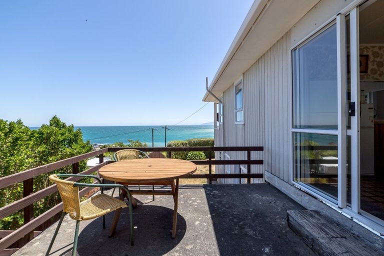 Photo of property in 44 Seaview Avenue, Cape Palliser, Pirinoa, 5772