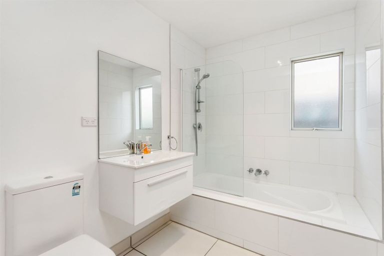 Photo of property in 13 Jennifer Street, Bryndwr, Christchurch, 8053