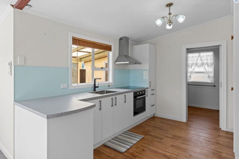 Photo of property in 10 Buchanans Road, Sockburn, Christchurch, 8042
