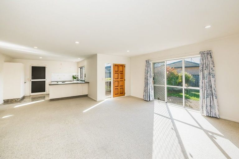 Photo of property in 42 Arawhata Road, Paraparaumu, 5032