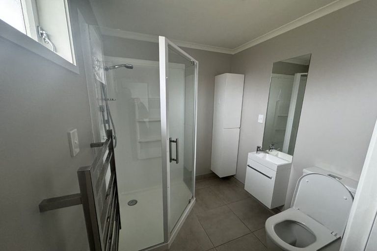 Photo of property in 571a Queen Street East, Levin, 5510