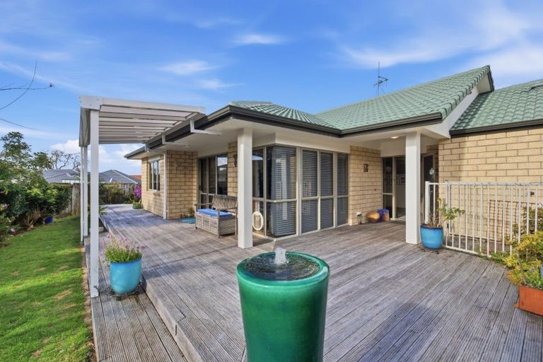 Photo of property in 16 Ranfurly Terrace, Pyes Pa, Tauranga, 3112