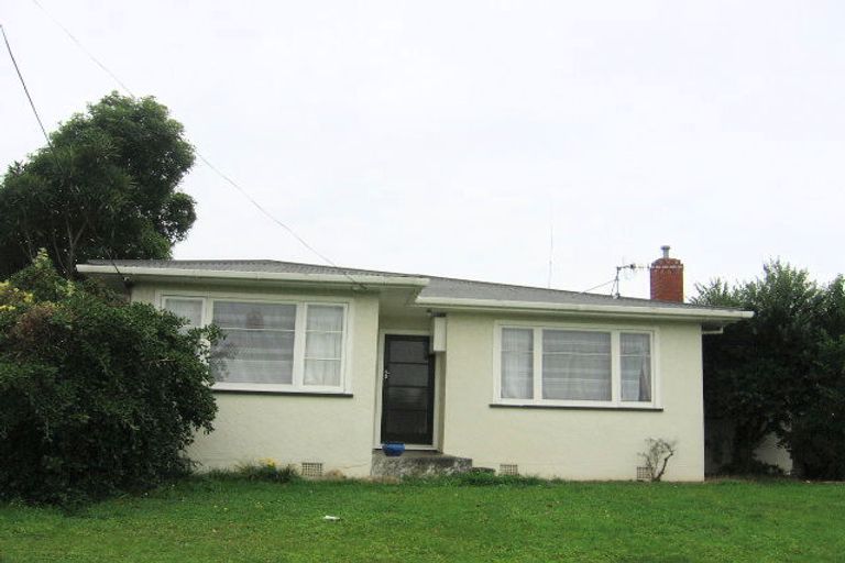 Photo of property in 11 Wilson Crescent, Highbury, Palmerston North, 4412