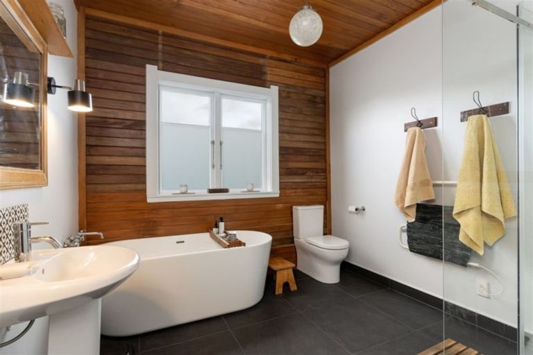 Photo of property in 142 South Road, Solway, Masterton, 5810