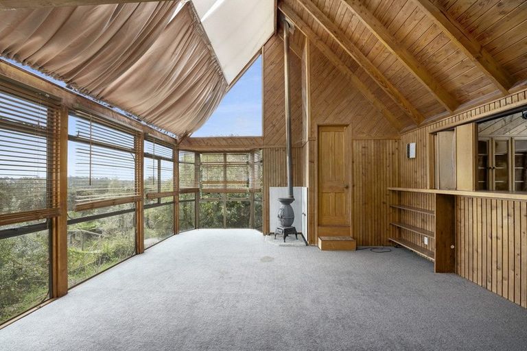 Photo of property in 380 Paremoremo Road, Paremoremo, Auckland, 0632