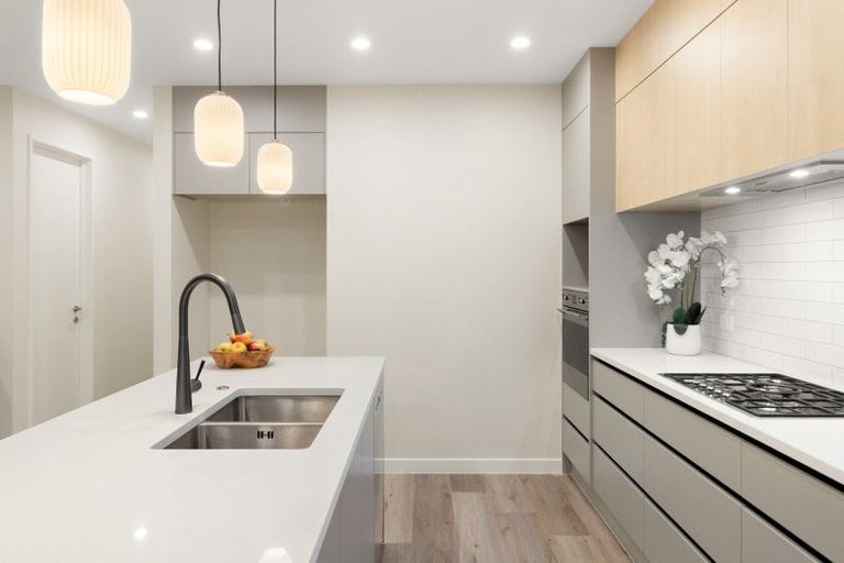 Photo of property in 128 Vintry Drive, Kumeu, 0810