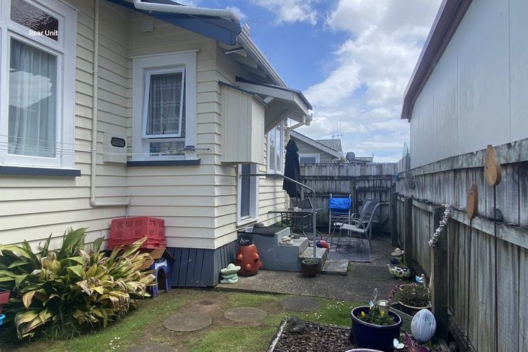 Photo of property in 10 Kamo Road, Regent, Whangarei, 0112