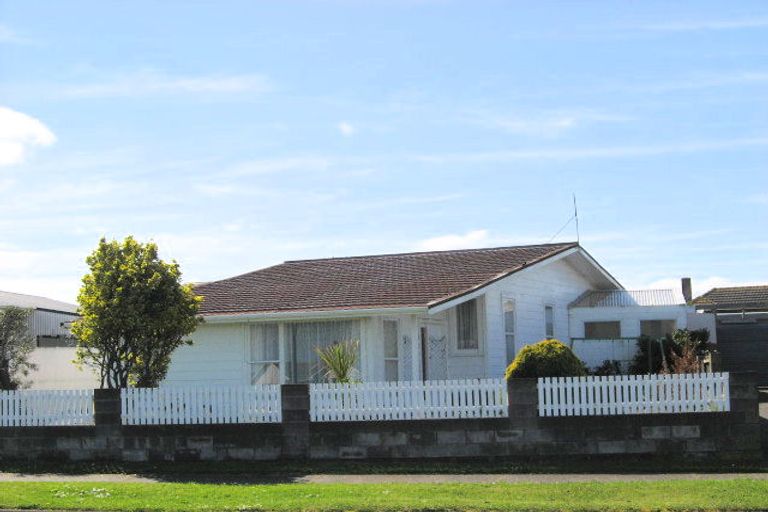 Photo of property in 11 Rogers Street, Castlecliff, Whanganui, 4501