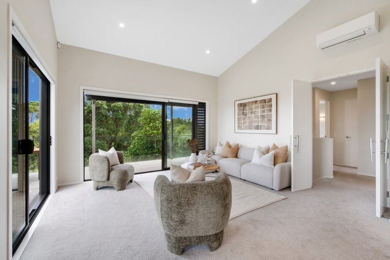 Photo of property in 32c Devon Road, Bucklands Beach, Auckland, 2012