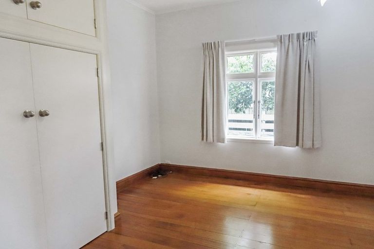 Photo of property in 30 Granville Street, Silverstream, Upper Hutt, 5019