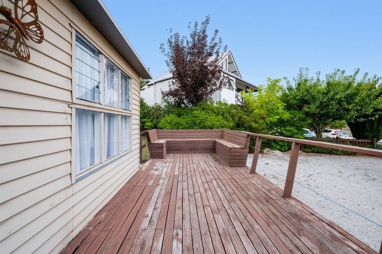 Photo of property in 32 Black Peak Road, Omarama, 9412