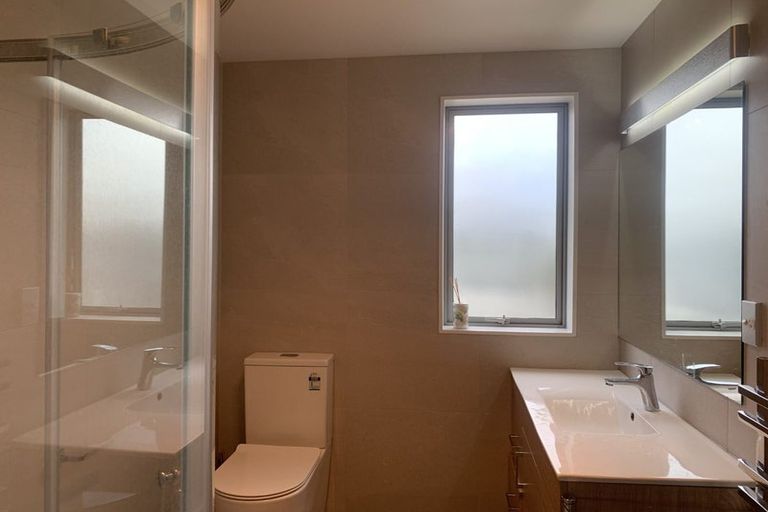 Photo of property in 2 Blackbird Lane, Hobsonville, Auckland, 0616