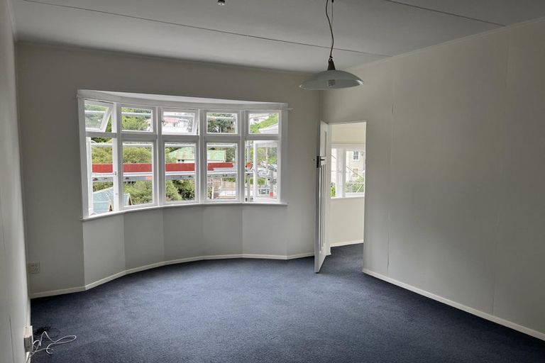 Photo of property in 215 Aro Street, Aro Valley, Wellington, 6021