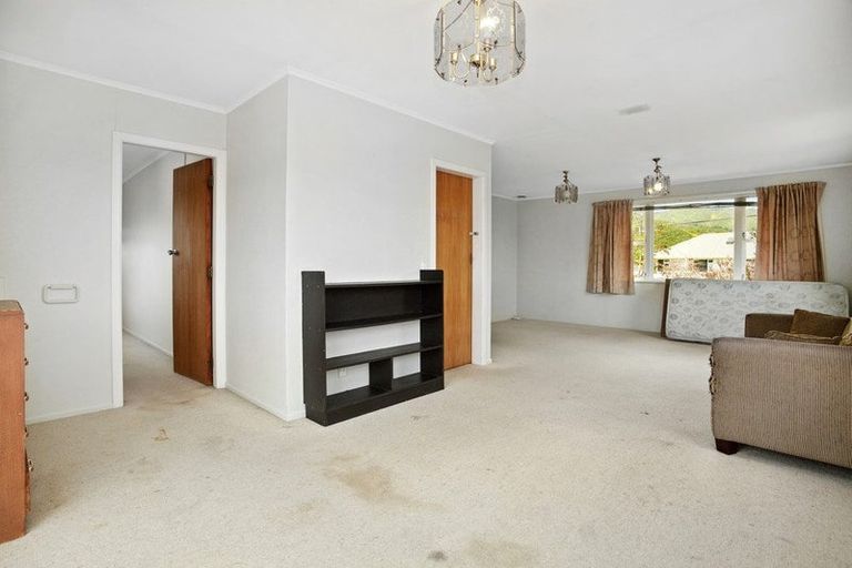 Photo of property in 1033 High Street, Avalon, Lower Hutt, 5011