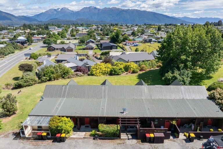 Photo of property in 4 Burnby Place, Te Anau, 9679