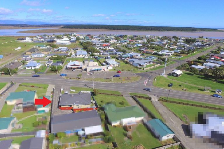 Photo of property in 71 Seabury Avenue, Foxton Beach, Foxton, 4815