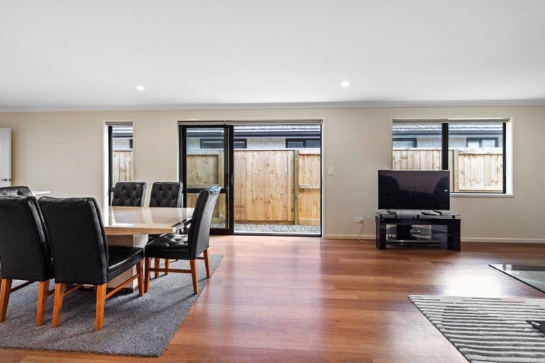 Photo of property in 263 Te Okuroa Drive, Papamoa, 3118