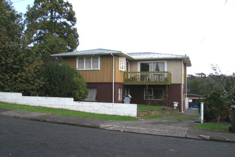 Photo of property in 6 Preston Avenue, Henderson, Auckland, 0610