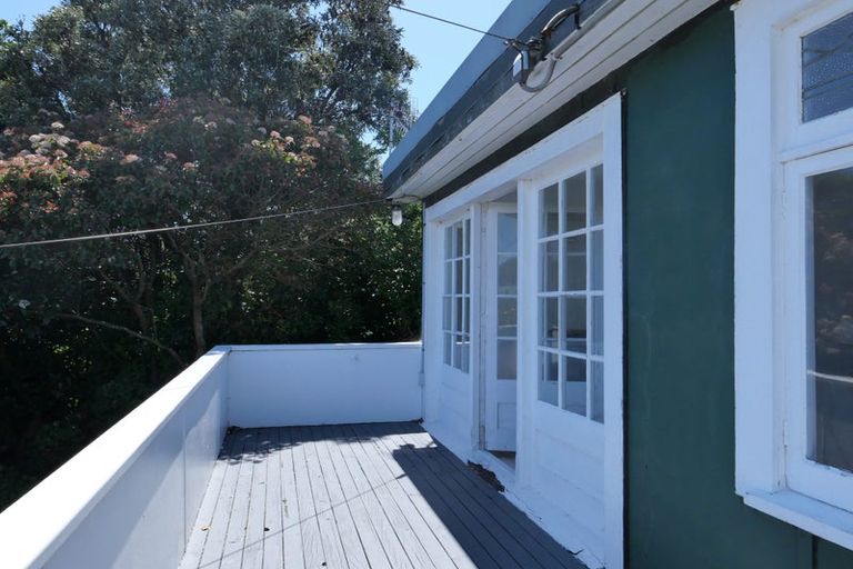 Photo of property in 5 Allen Road, Raumati Beach, Paraparaumu, 5032