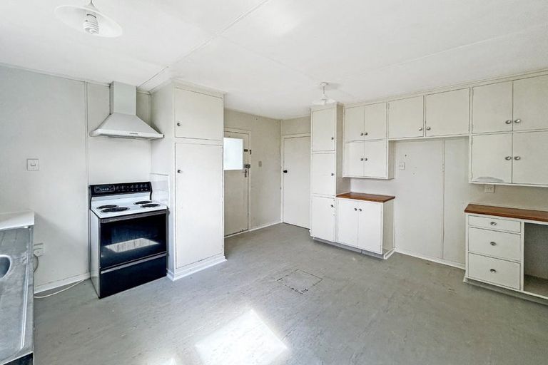 Photo of property in 67 Titoki Street, Castlecliff, Whanganui, 4501