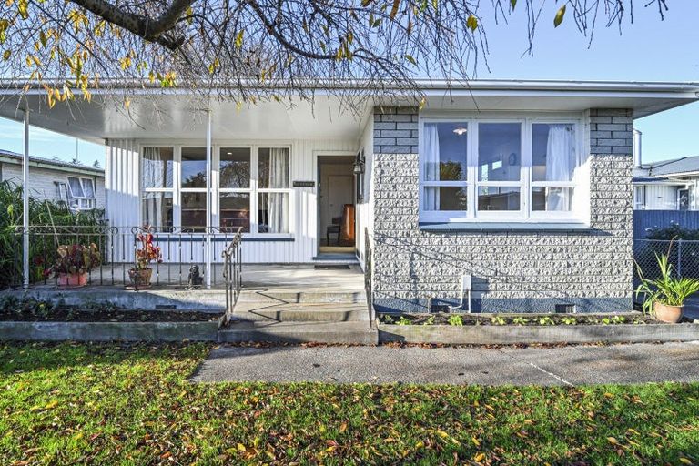 Photo of property in 215 Sunnybank Crescent, Camberley, Hastings, 4120