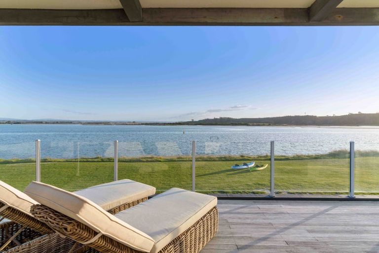 Photo of property in 690 Pukehina Parade, Pukehina, Te Puke, 3189