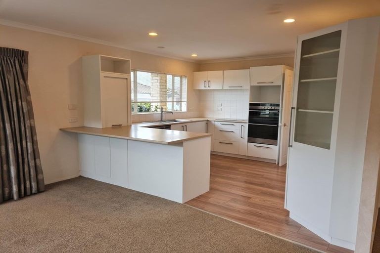 Photo of property in 57 Kath Hopper Drive, Orewa, 0931