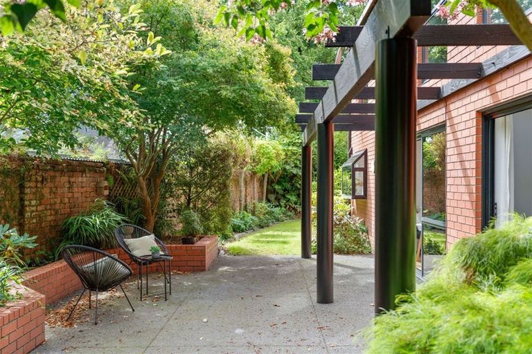 Photo of property in 10 Haineswood Lane, Sockburn, Christchurch, 8042