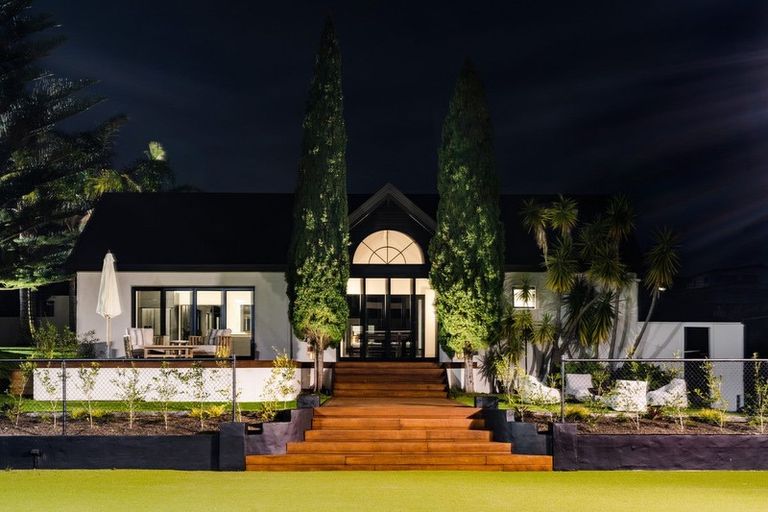 Photo of property in 211 Schnapper Rock Road, Schnapper Rock, Auckland, 0632