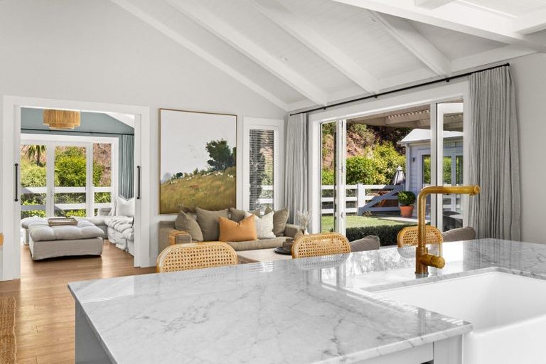 Photo of property in 12 Taruna Place, Havelock North, 4130