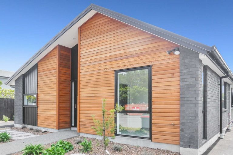 Photo of property in 1/407 Hereford Street, Linwood, Christchurch, 8011