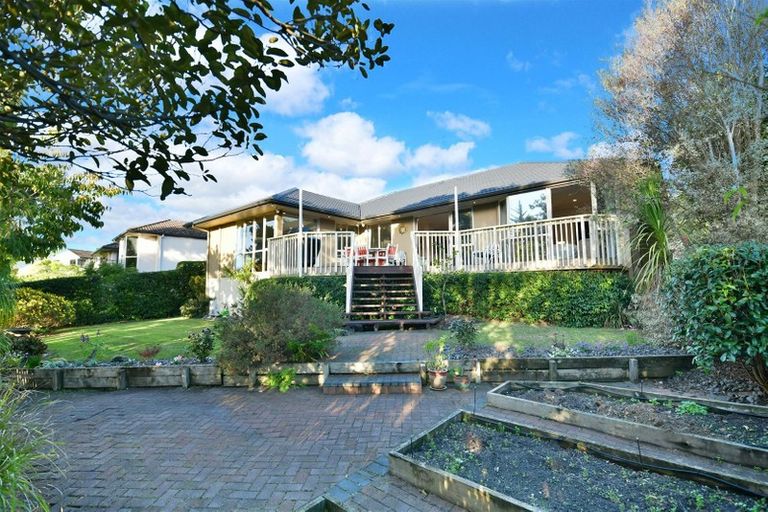 Photo of property in 11 D'urville Place, Gulf Harbour, Whangaparaoa, 0930