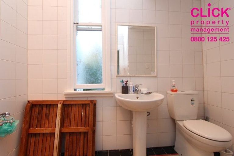 Photo of property in 2 Fea Street, Dalmore, Dunedin, 9010