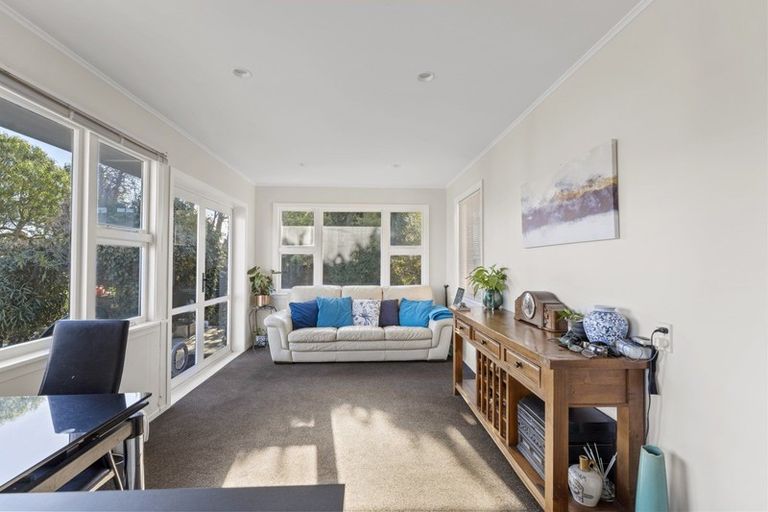 Photo of property in 12 Newport Street, Avondale, Christchurch, 8061