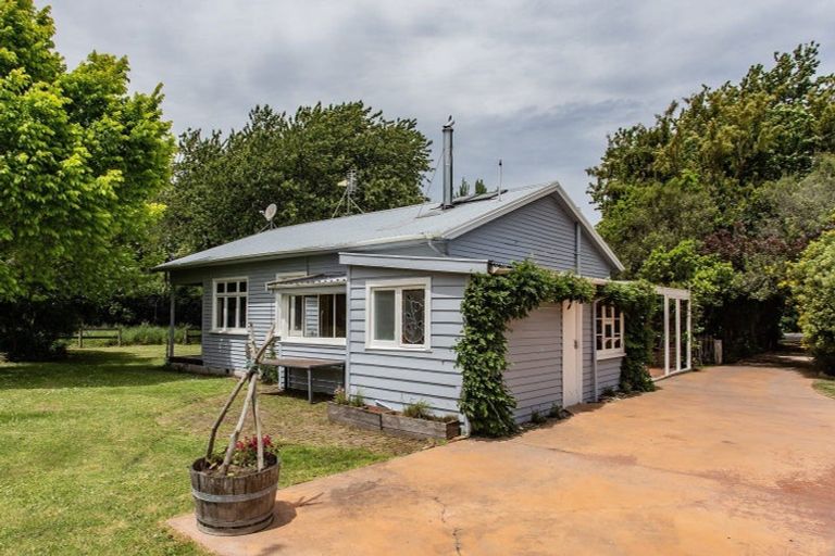 Photo of property in 10 Coldstream Road, Rangiora, 7473