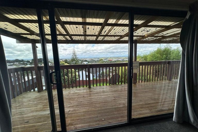 Photo of property in 30 Royal Road, Massey, Auckland, 0614