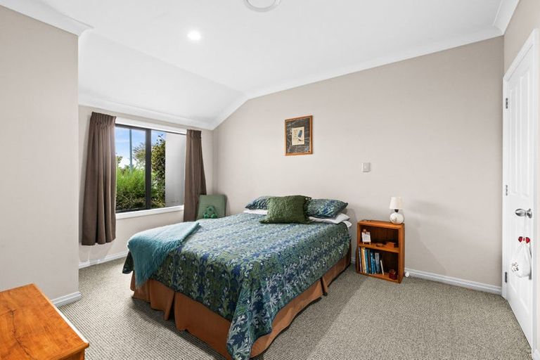 Photo of property in 1 Pinotage Drive, Greenmeadows, Napier, 4112